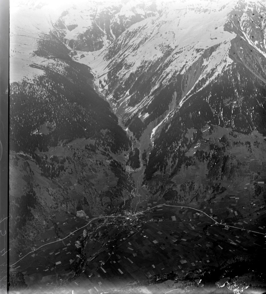 ETH-BIB-Klosters-Dorf, Schlappintobel v. S. W. aus 2800 m-Inlandflüge-LBS MH01-005563