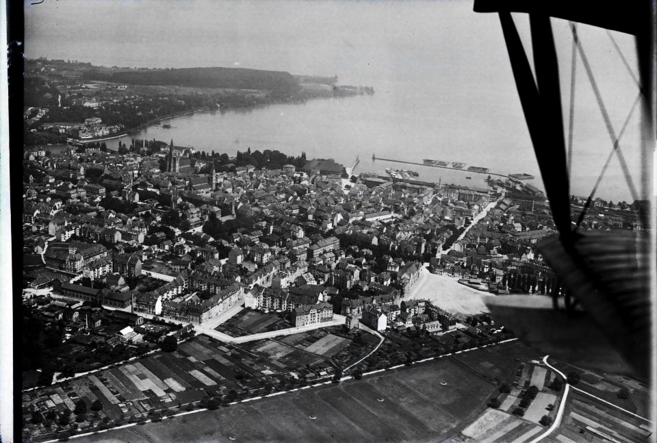 ETH-BIB-Konstanz, Hafen v. S. aus 300 m-Inlandflüge-LBS MH01-001880