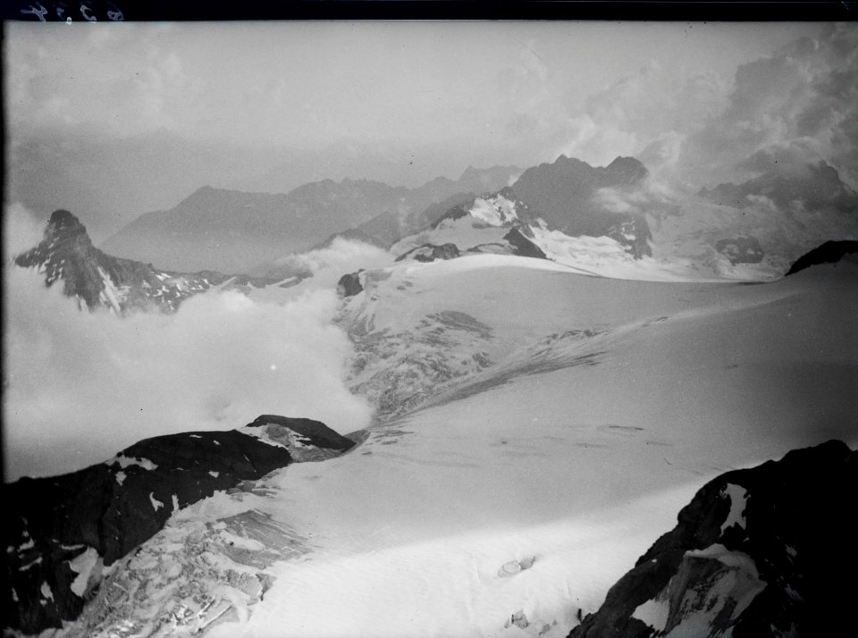 ETH-BIB-Kleiner, Tödi, Planura v. N. aus 3200 m-Inlandflüge-LBS MH01-006334