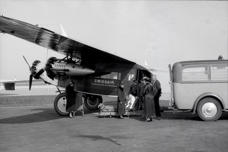 ETH-BIB-Krankentransport mit der Fokker F.VII b-3m, CH-162 (HB-LBQ) in Dübendorf-Inlandflüge-LBS MH05-29-01