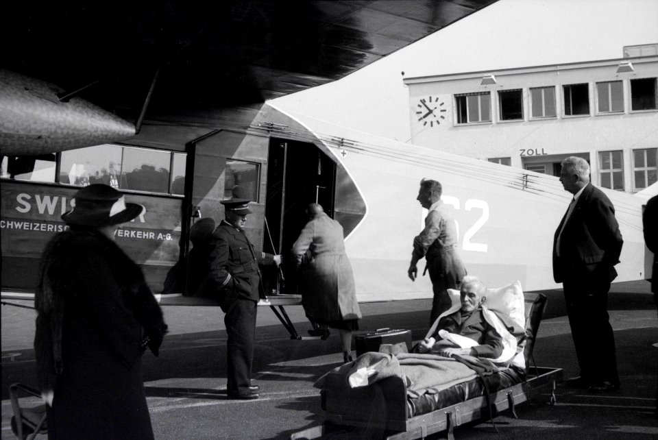 ETH-BIB-Krankentransport mit der Fokker F.VII b-3m, CH-162 (HB-LBQ) in Dübendorf-Inlandflüge-LBS MH05-29-05