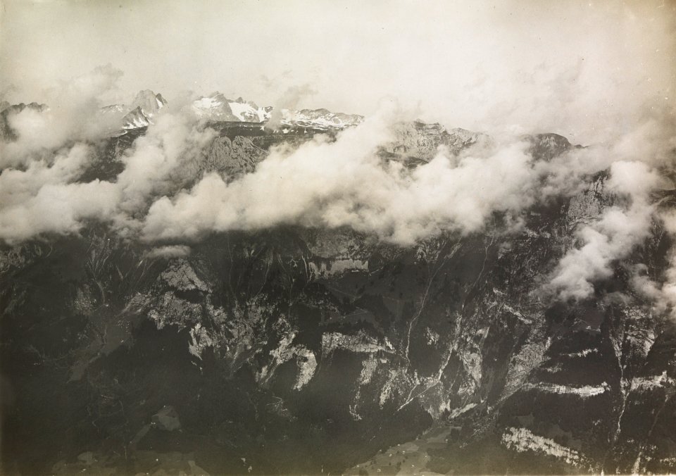 ETH-BIB-Kreuzberge, Alpstein, Altmann, Säntis v. S. O. aus 2500 m-Inlandflüge-LBS MH01-004238