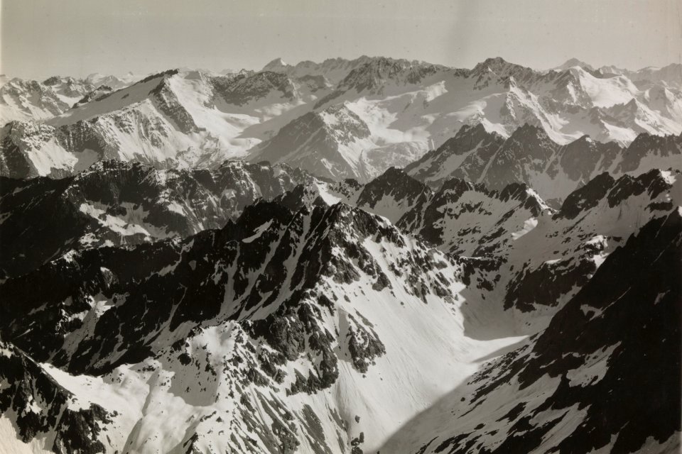 ETH-BIB-Krönte, Schroten, Fleckistock, Sustenhorn, Galenstock v. N. O. aus 3200 m-Inlandflüge-LBS MH01-005623