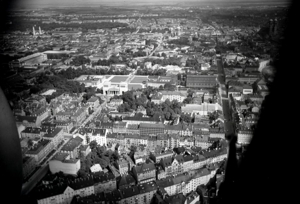 ETH-BIB-Königsplatz in München-Weitere-LBS MH02-37-0002