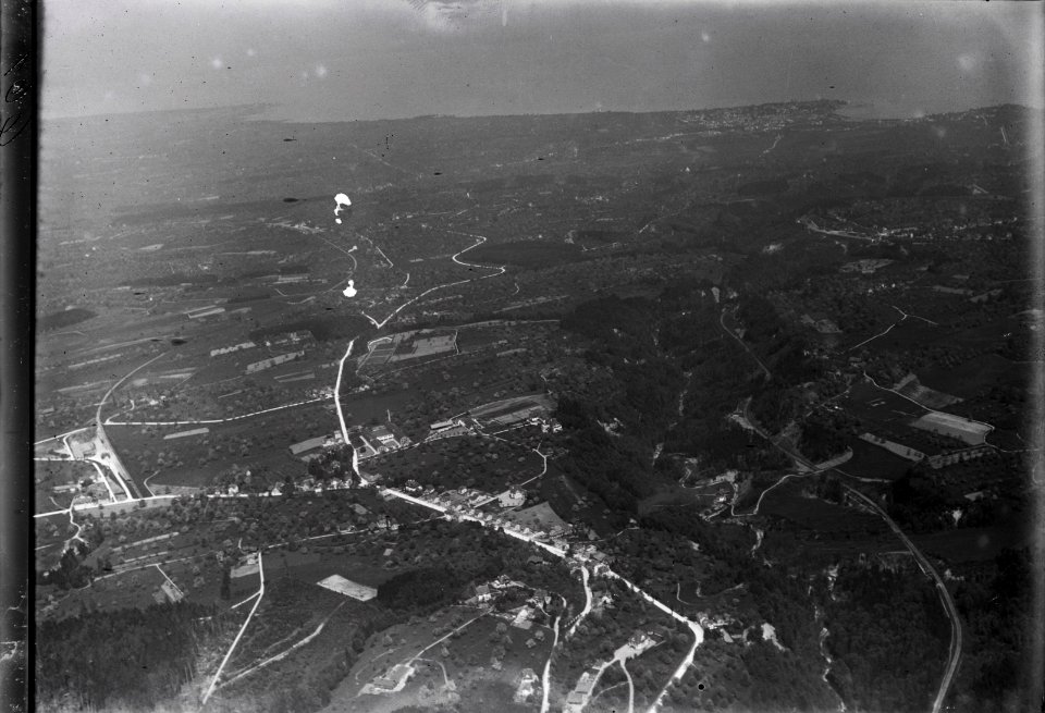 ETH-BIB-Kronbühl, MörschWil (SG), Steinachtal, Steinach, Arbon v. S. W. aus 1000 m-Inlandflüge-LBS MH01-000661