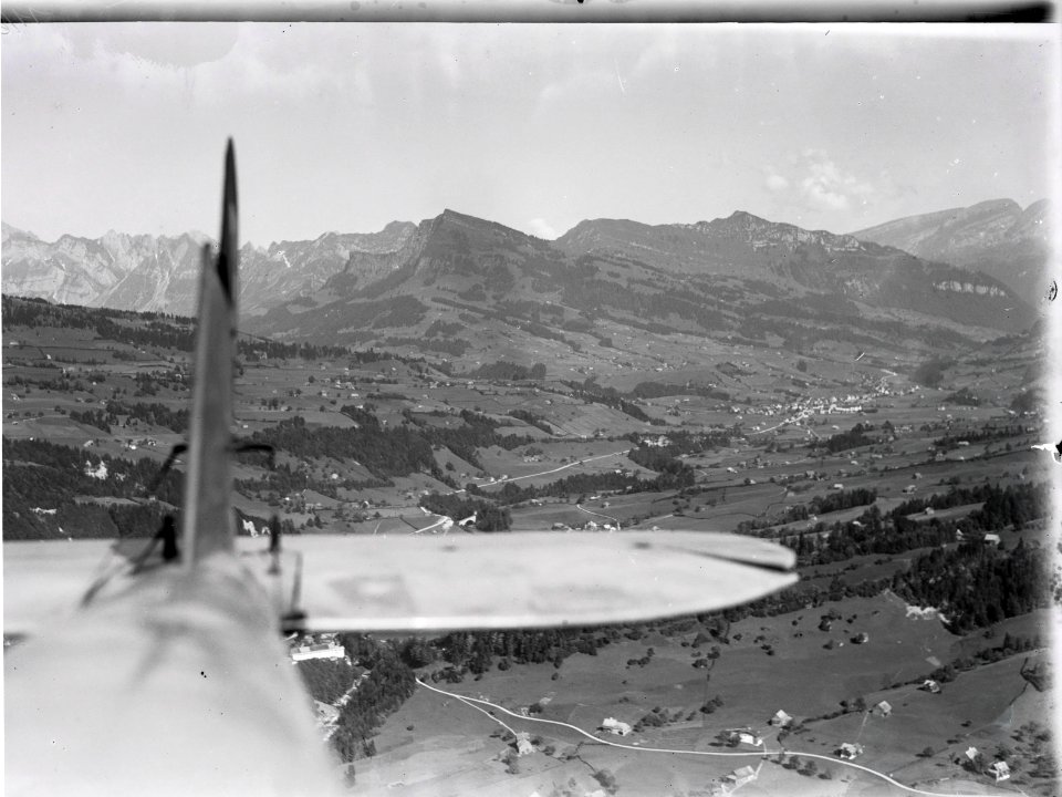 ETH-BIB-Krummenau, Neu St. Johann, Nesslau, Stockberg, Säntiskette, Churfirsten-Inlandflüge-LBS MH01-001913