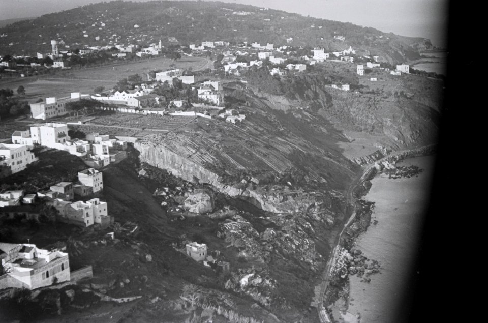 ETH-BIB-Küste bei Tanger-Nordafrikaflug 1932-LBS MH02-13-0449