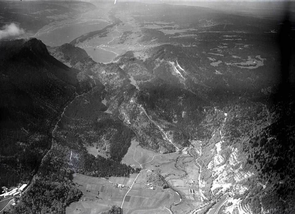 ETH-BIB-La Dernier (Vallorbe), Lac de Joux, Plan du Chalet v. N. O. aus 1800 m-Inlandflüge-LBS MH01-006061