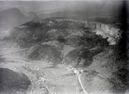 ETH-BIB-La Ferriére, Les Tavins, Mont d'Or, Le Lac de Joux v. N. O. aus 1600 m-Inlandflüge-LBS MH01-006056