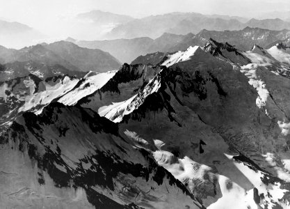 ETH-BIB-Lagginhorn, Weissmies, Portjengrat, Pizzo d'Andolla v. N. W. aus 4500 m-Inlandflüge-LBS MH01-001036