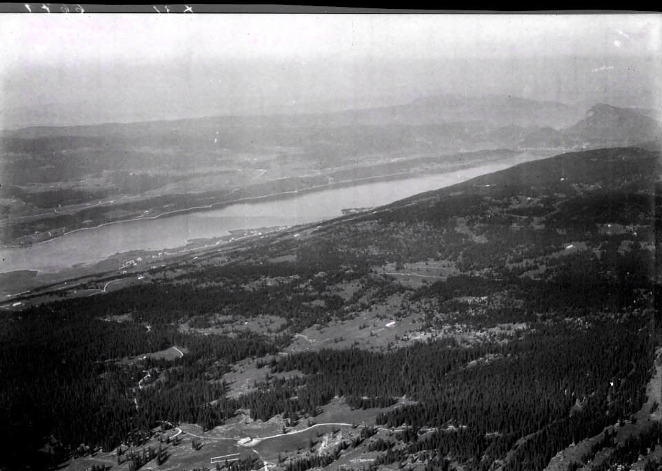 ETH-BIB-Lac de Joux v. S. aus 1200 m-Inlandflüge-LBS MH01-006671