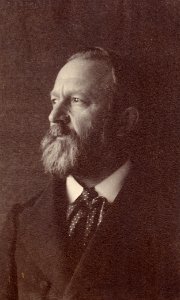 ETH-BIB-Lasius, Georg (1835-1928)-Portrait-Portr 16191-054-AL-FL (cropped)