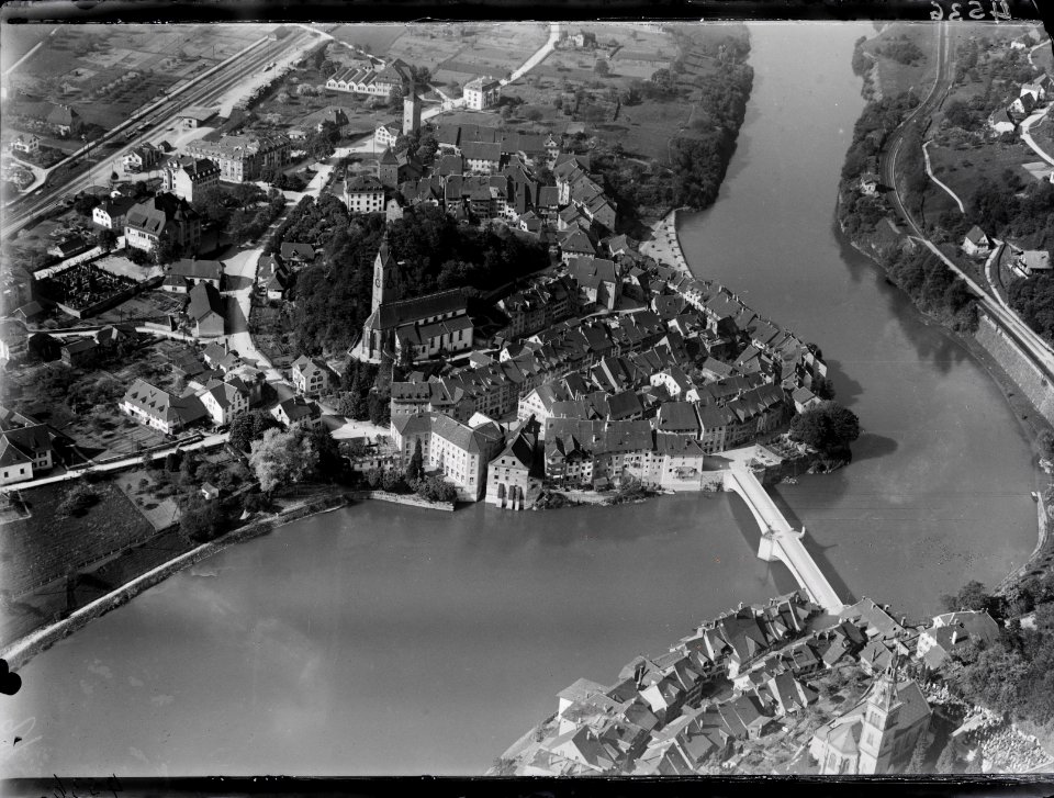 ETH-BIB-Laufenburg aus 200 m-Inlandflüge-LBS MH01-004536