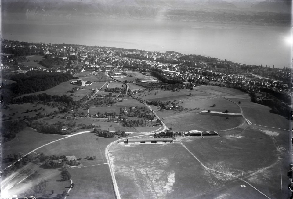 ETH-BIB-Lausanne, Aerodrome, Blécherette v. N. aus 800 m-Inlandflüge-LBS MH01-006252