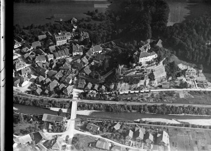ETH-BIB-Laupen v. S. aus 250 m-Inlandflüge-LBS MH01-001170