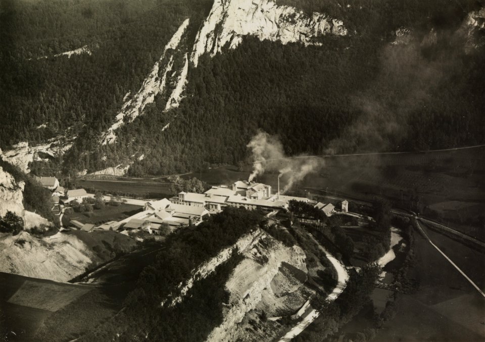 ETH-BIB-Laufental, Zementfabrik Liesberg und Liesbergmühle-Inlandflüge-LBS MH03-1442