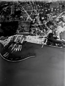 ETH-BIB-Lausanne-Ouchy, Hafen v. S. aus 400 m-Inlandflüge-LBS MH01-000725