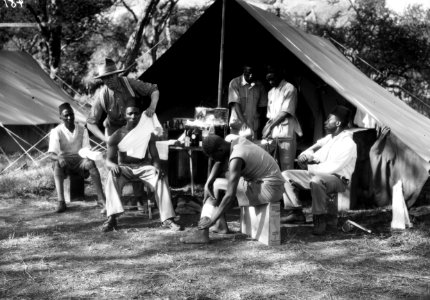ETH-BIB-Lazarett des Camp Serengeti-Kilimanjaroflug 1929-30-LBS MH02-07-0481