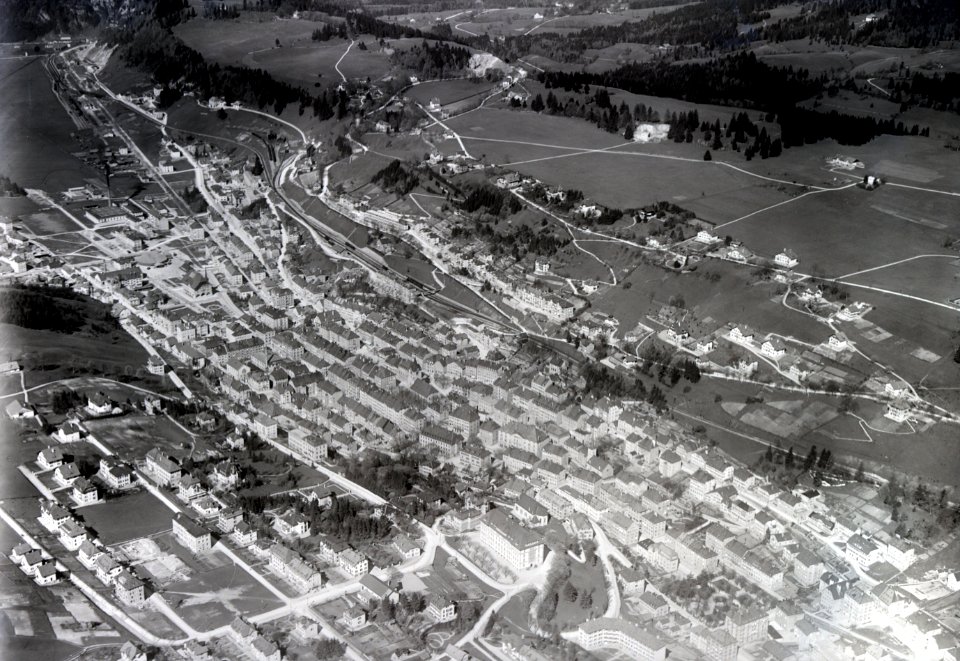 ETH-BIB-Le Locle v. O. aus 1400 m-Inlandflüge-LBS MH01-006051