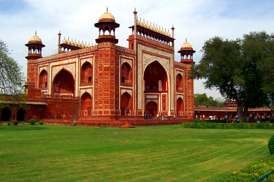 Taj mahal entrance gate medieval architecture mughals india photo