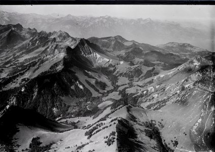 ETH-BIB-Le Moléson, Dent de Lys, Rochers-de-Naye v. N. aus 2200 m-Inlandflüge-LBS MH01-004834