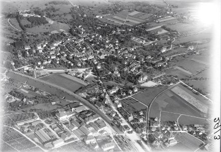 ETH-BIB-Lenzburg aus 500 m-Inlandflüge-LBS MH01-002913