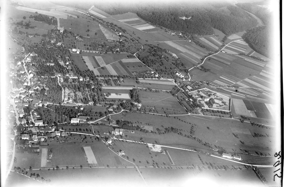 ETH-BIB-Lenzburg, Strafanstalt aus 500 m-Inlandflüge-LBS MH01-002915