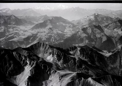 ETH-BIB-Les Mosses, Le Chamossaire, Mont Blanc, Tour de Mayen v. N. O. aus 2600 m-Inlandflüge-LBS MH01-004831