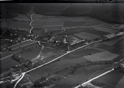 ETH-BIB-Lenzburg, Strafanstalt v. N. W. aus 250 m-Inlandflüge-LBS MH01-006129