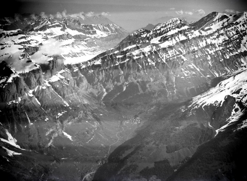 ETH-BIB-Leukerbad, Gemmipass v. S. aus 5000 m-Inlandflüge-LBS MH01-006458