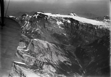 ETH-BIB-Les Diablerets, Oldenhorn, Tour St. Martin, Glacier de Zaufleuron, Vallée de Triquent-Inlandflüge-LBS MH01-001060