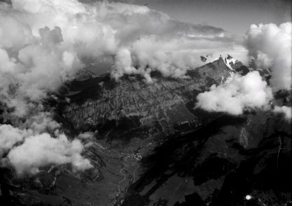 ETH-BIB-Leukerbad, Gemmi, Balmhorn v. S. aus 3500 m-Inlandflüge-LBS MH01-000209