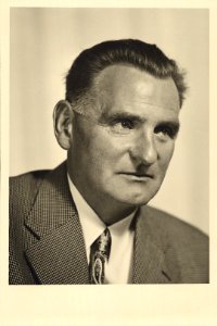 ETH-BIB-Leyer, Albert (1902-1992)-Portr 00892