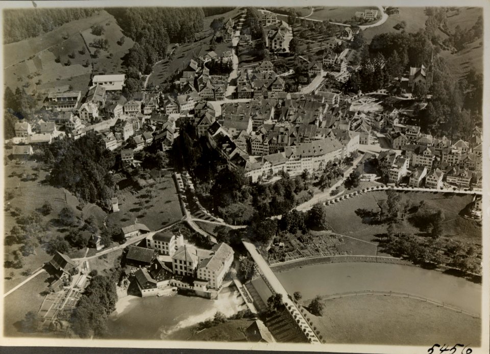 ETH-BIB-Lichtensteig aus 200 m-Inlandflüge-LBS MH01-005456-AL