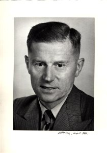 ETH-BIB-Liver, Peter (1902-1994)-Portrait-Portr 00183