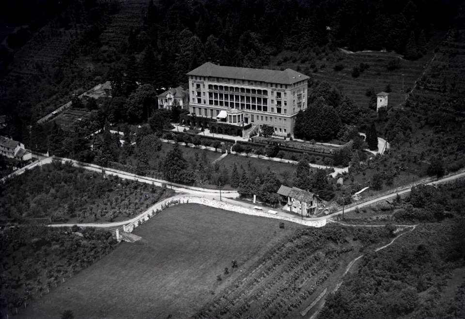 ETH-BIB-Locarno, Esplanade-Inlandflüge-LBS MH03-0528