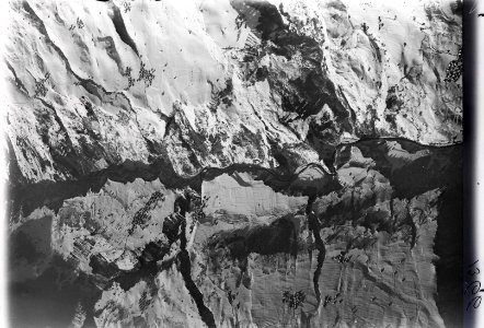 ETH-BIB-Lumnezia, Peiden, Camuns, Obercastels, Furth v. N. O. aus 4000 m-Inlandflüge-LBS MH01-001366