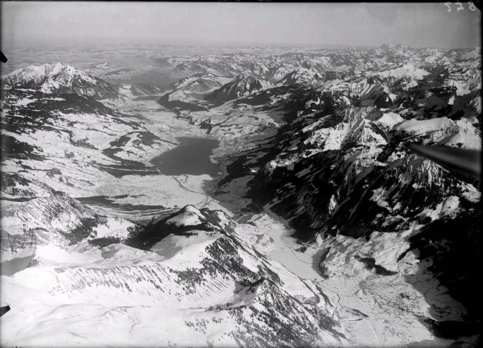 ETH-BIB-Lungern, Sarnersee, Brünig aus 3500 m-Inlandflüge-LBS MH01-000278