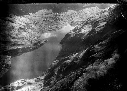 ETH-BIB-Lungerersee, Lungern v. N. aus 1200 m-Inlandflüge-LBS MH01-004924
