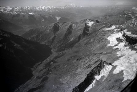 ETH-BIB-Lötschental-Inlandflüge-LBS MH05-21-32