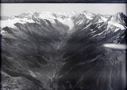 ETH-BIB-Lötschental, Grosshorn, Mittaghorn, Aletschhorn, Tschingelhorn, Bietschhorn v. S. aus 3500 m-Inlandflüge-LBS MH01-004315