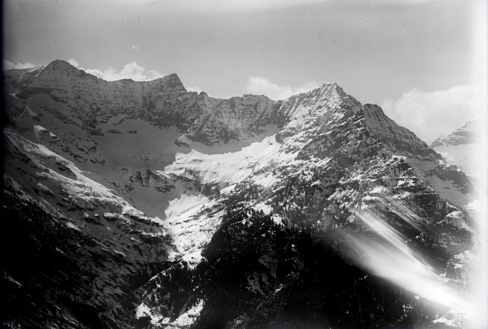ETH-BIB-Madom Grosso, Pizzo di Mezzodi, Val Cramosina v. S. O. aus 2000 m-Inlandflüge-LBS MH01-003348