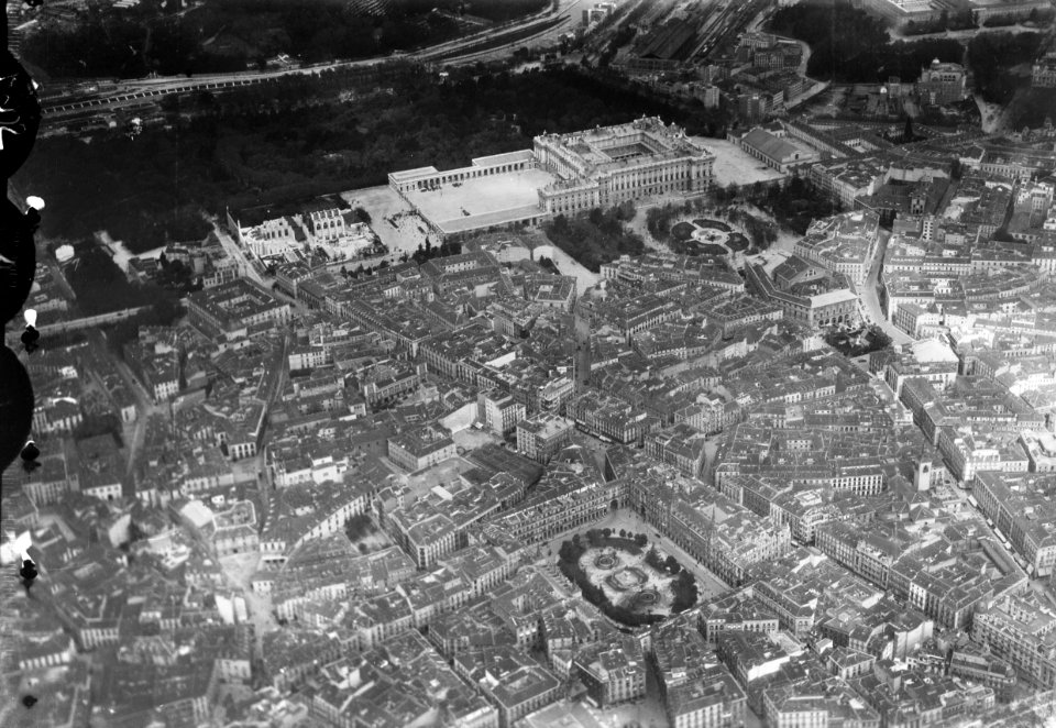 ETH-BIB-Madrid (Königlicher Palast) aus 300 m Höhe-Mittelmeerflug 1928-LBS MH02-05-0061