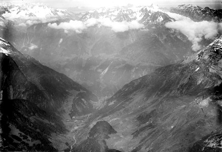 ETH-BIB-Maderanertal, Spannörter v. O. aus 3300 m-Inlandflüge-LBS MH01-004726