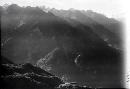 ETH-BIB-Madom Gröss, Berge um Bodio aus 1800 m-Inlandflüge-LBS MH01-003538