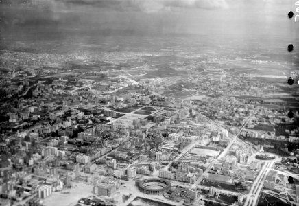 ETH-BIB-Madrid (Stierkampfarena) aus 400 m Höhe-Mittelmeerflug 1928-LBS MH02-05-0068