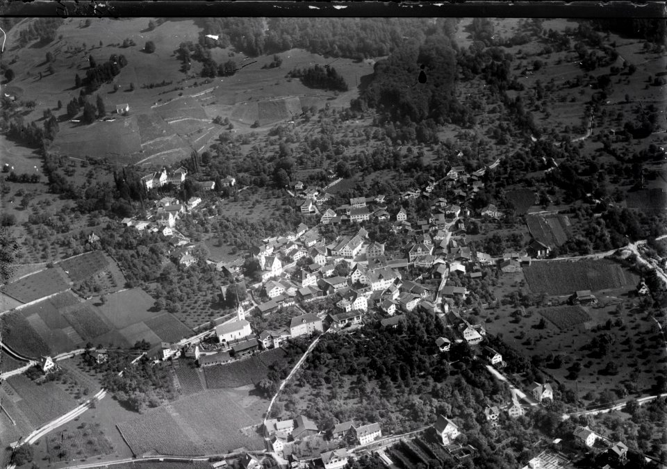 ETH-BIB-Malans, Klosters-Platz, Dörfli, Selfragna v. S. aus 400 m-Inlandflüge-LBS MH01-003836