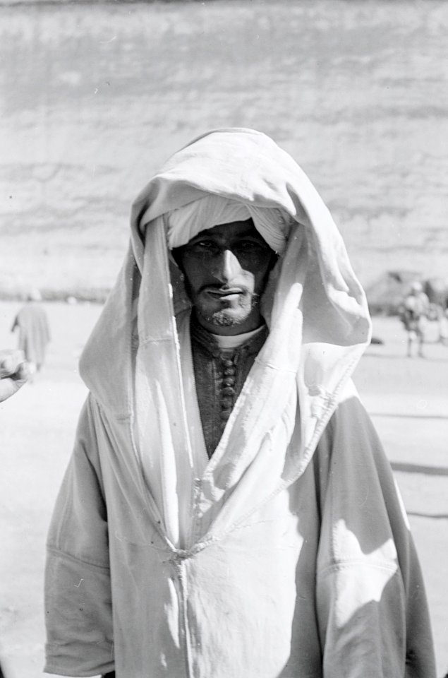 ETH-BIB-Mann in Fès-Nordafrikaflug 1932-LBS MH02-13-0419