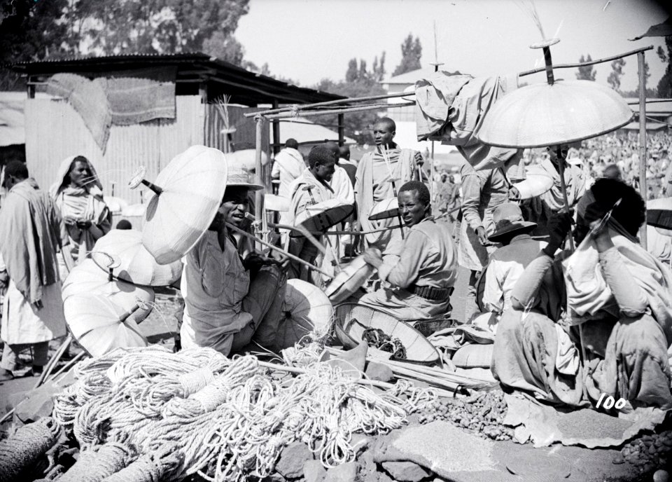 ETH-BIB-Markt in Abessinien-Abessinienflug 1934-LBS MH02-22-0437