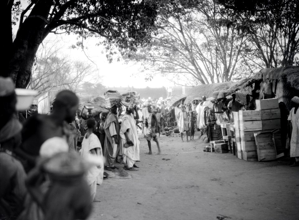 ETH-BIB-Markt in Kano-Tschadseeflug 1930-31-LBS MH02-08-0609